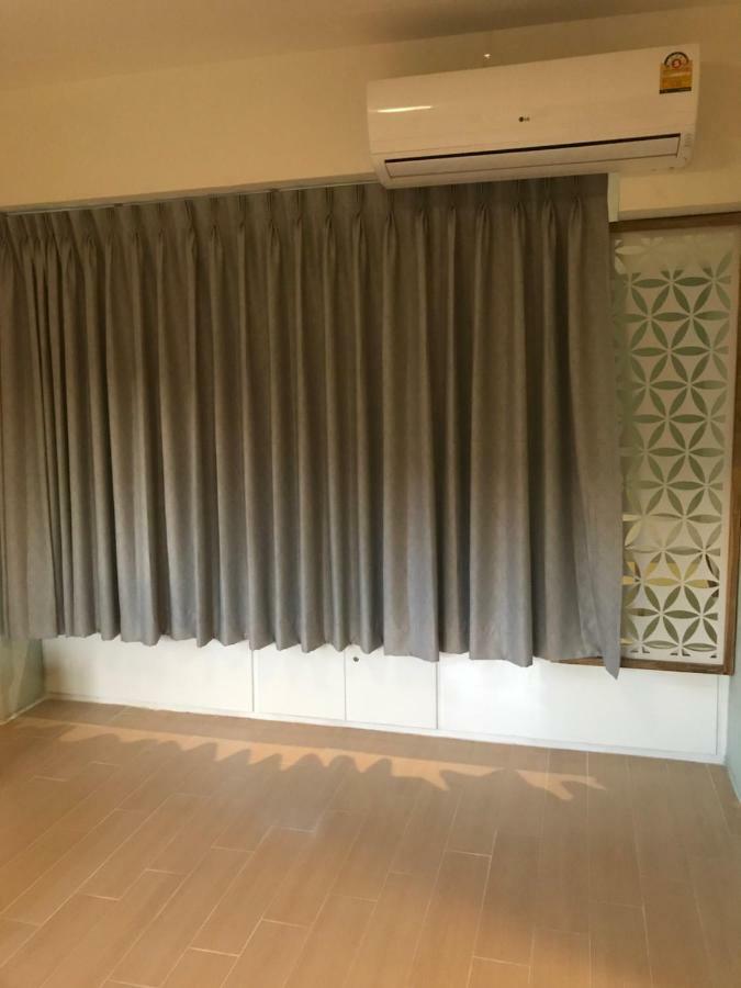 Baan Ploy In (Adults Only) Hostel Chiang Mai Luaran gambar